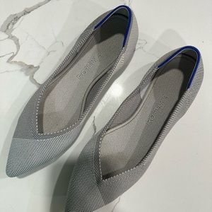 Rothy’s grey point. Size 8.